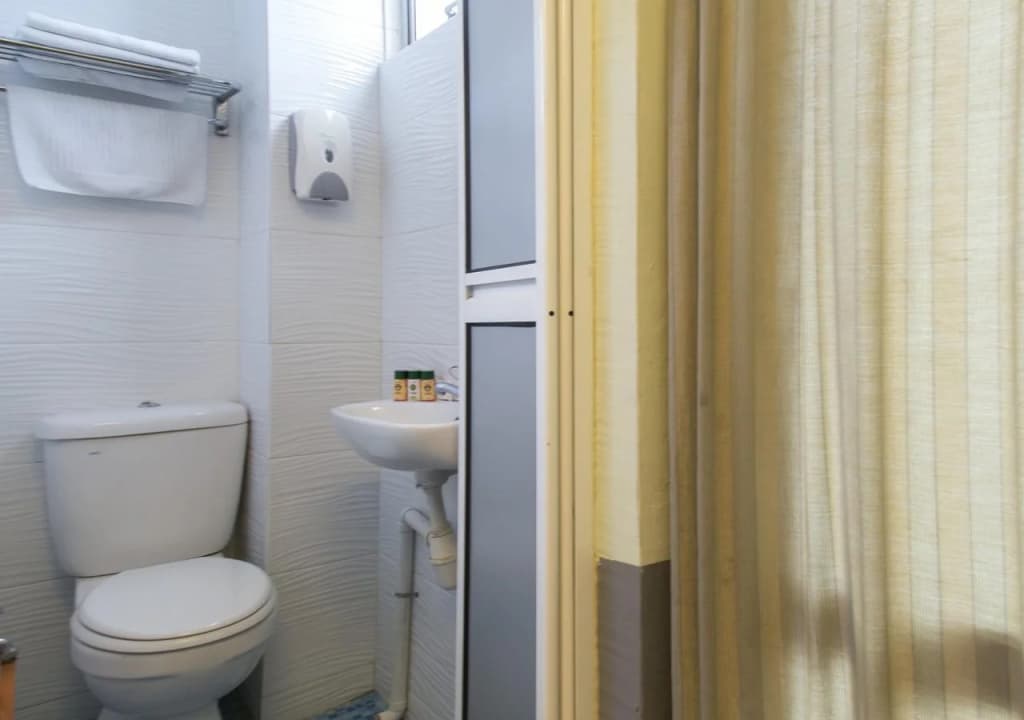 SS City Hotel - photo 9