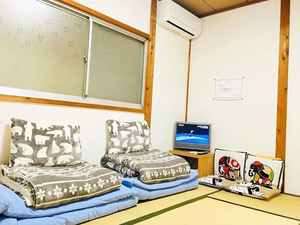 Guesthouse Sayuri Honkan - photo 11