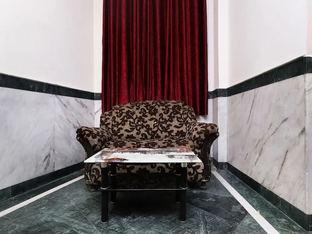OYO 24436 Ramji 7 Grand - photo 6