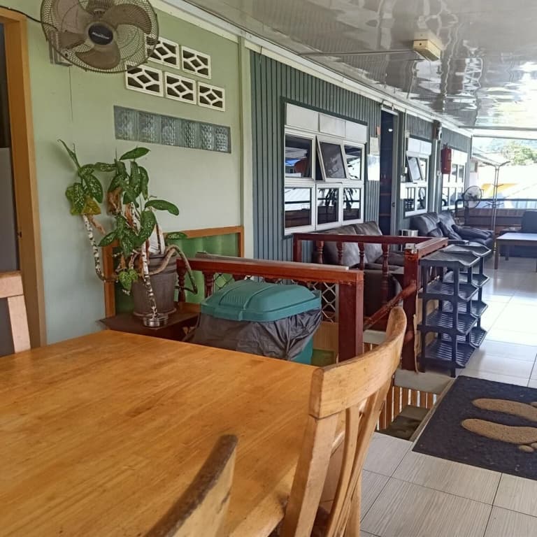 OYO 90366 Home Valley Guesthouse Tambunan - photo 18