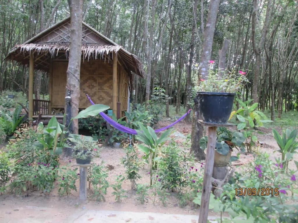 Lanta Maikeaw Bungalow - photo 9