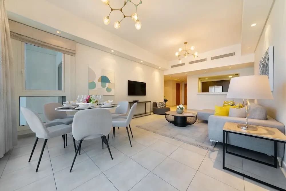 Maison Privee - Exclusive Apt with Seafront Views over Palm Jumeirah - photo 25
