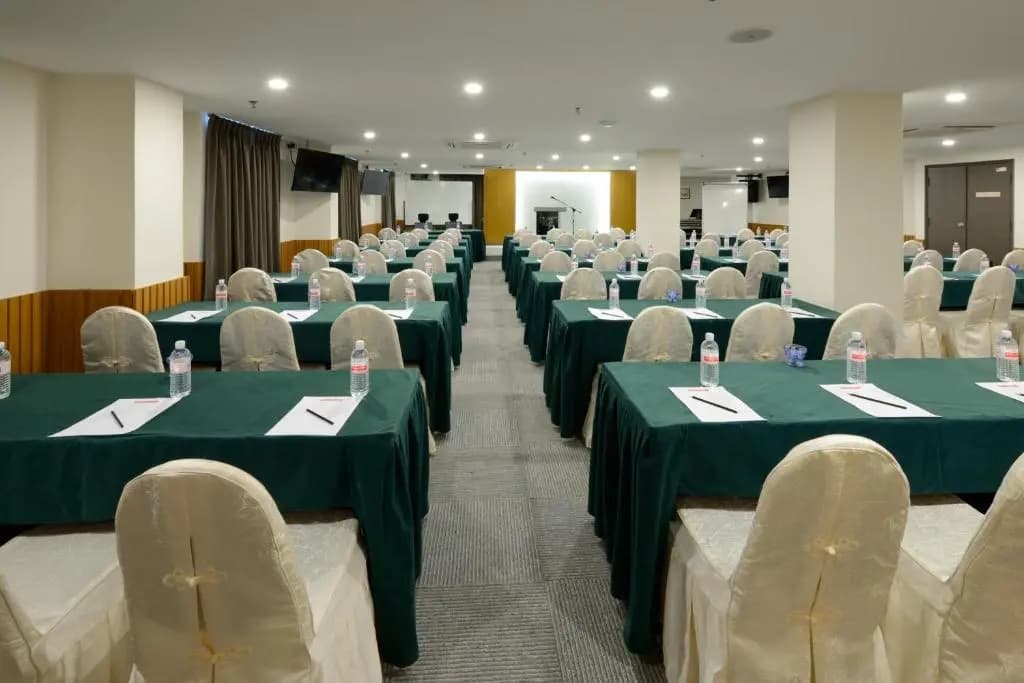E-Red Hotel Kuantan - photo 7