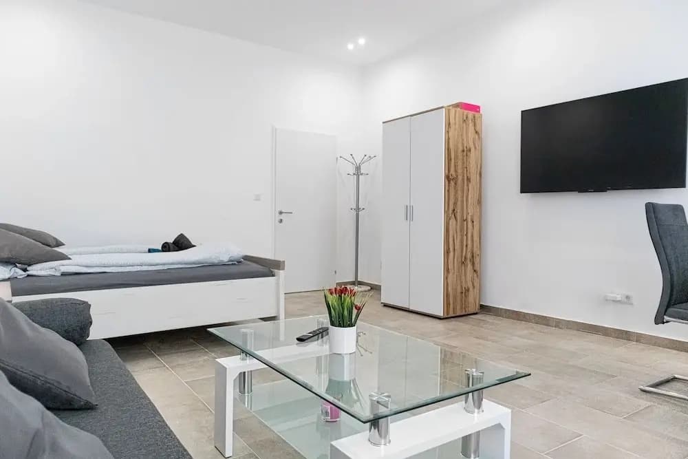 Beautiful 1BR Apartment For Long Stays - photo 4