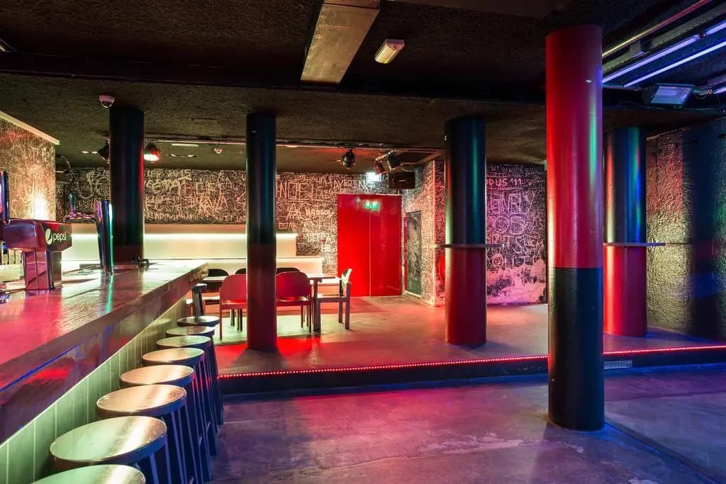 Hans Brinker Hostel - photo 15
