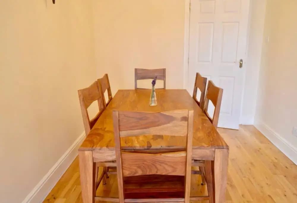 3 Bedroom House With Parking - photo 12
