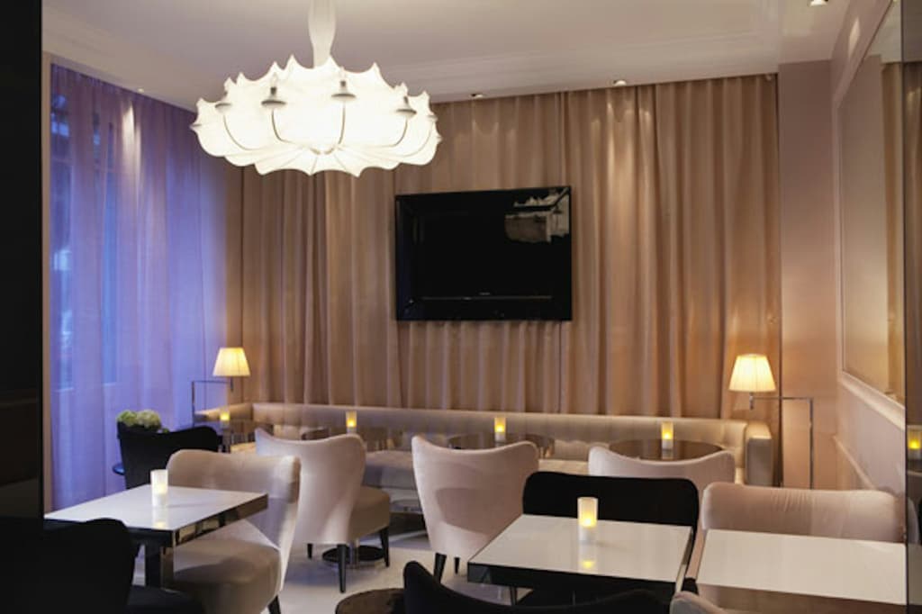 First Hotel Paris Tour Eiffel - photo 16