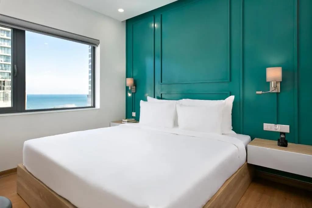 Dolphin Hotel and Apartment - photo 4