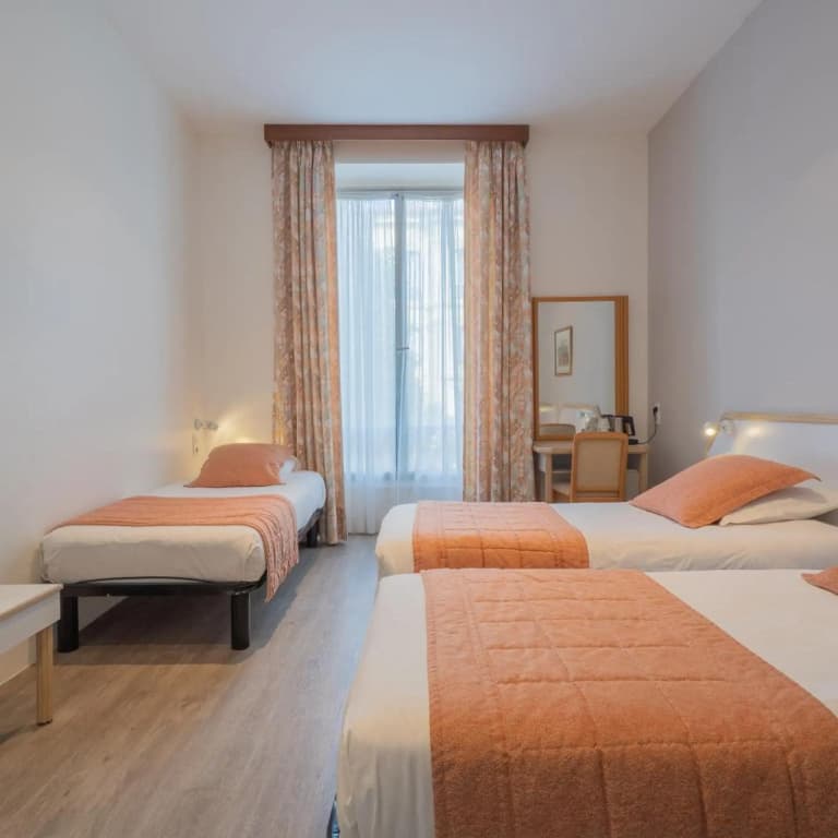 Hotel Busby - photo 38