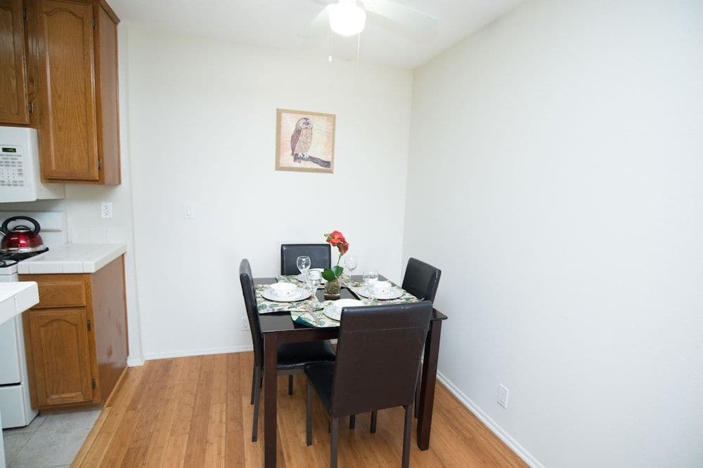 Strathmore Apartments - photo 22