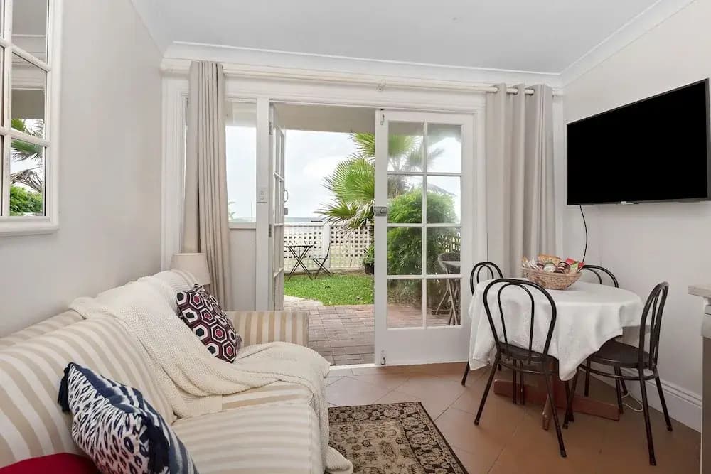Coachhouse on the Beach - photo 6