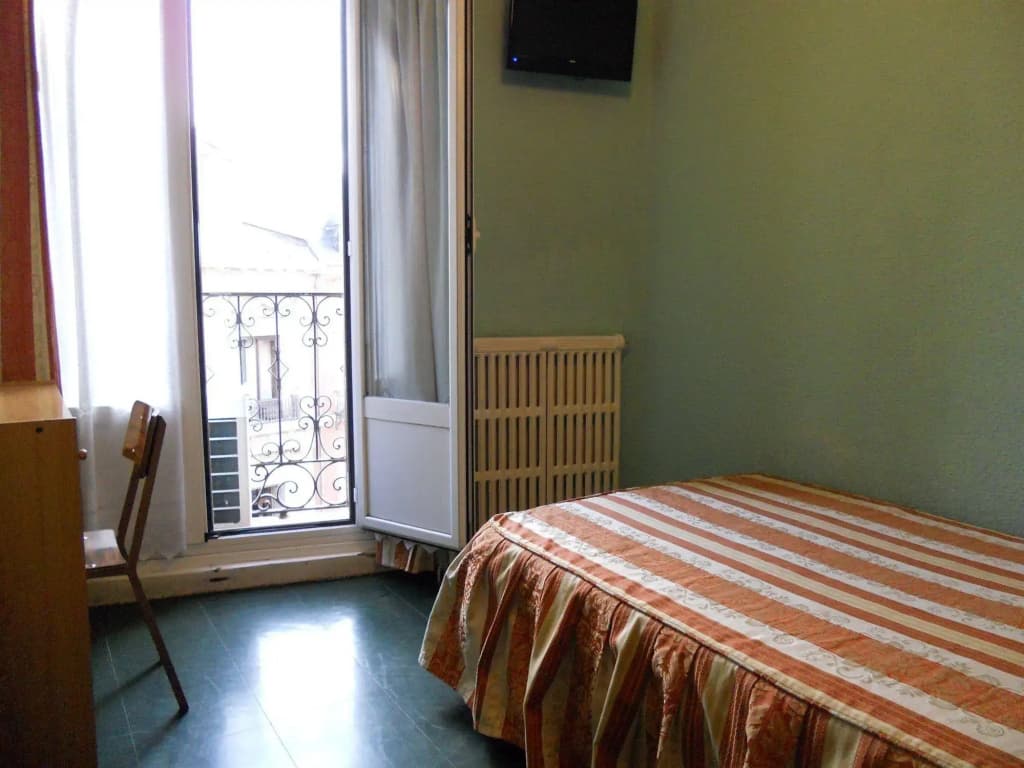 Hostal La Perla Asturiana - photo 5