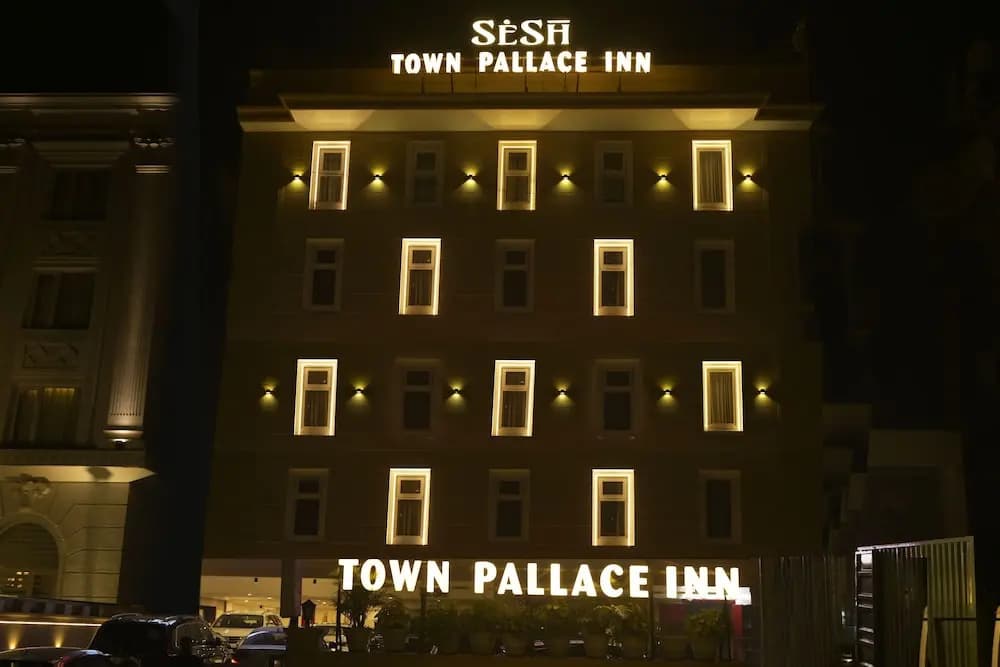 Town Pallace Inn - photo 1