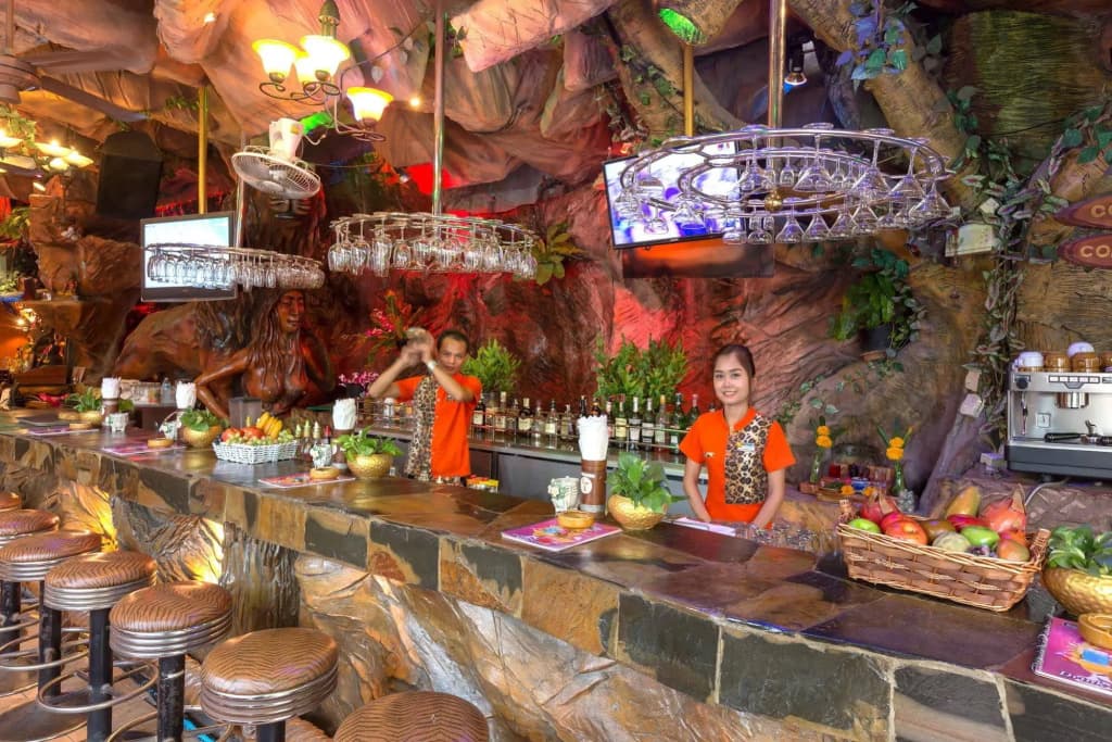 Tiger Inn - photo 17