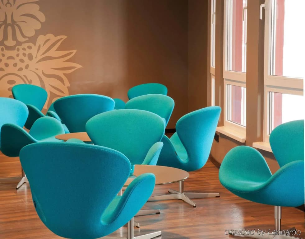 Motel One Berlin-Mitte - photo 19