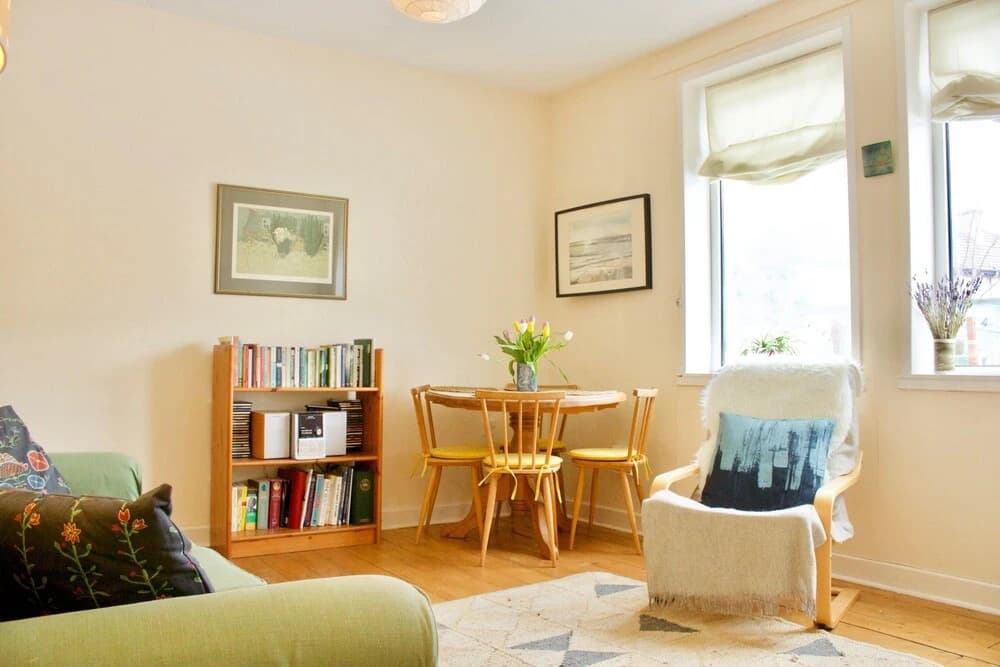 1 Bedroom Private Garden Flat - photo 7