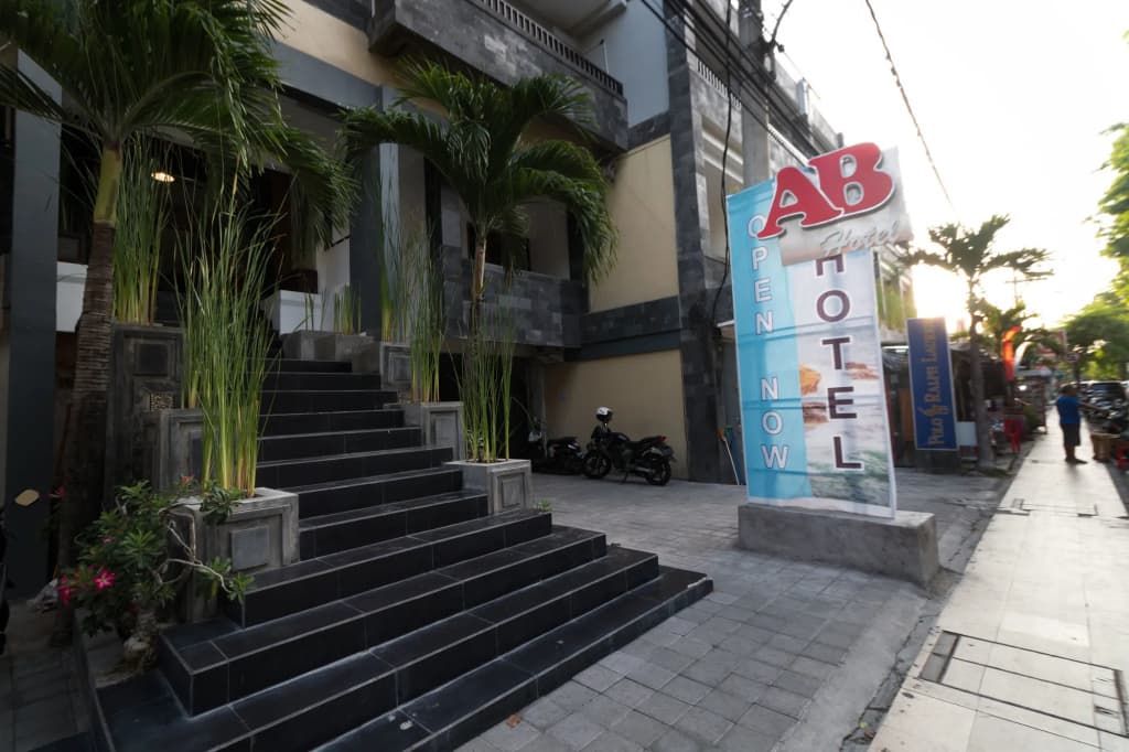 AB Hotel Kuta - photo 1