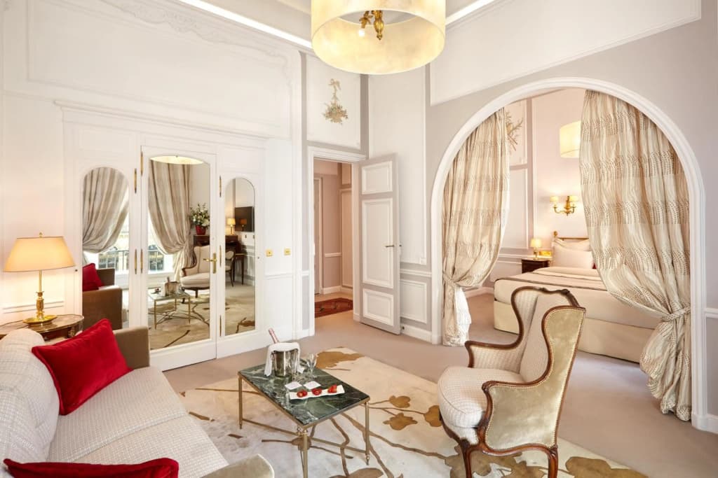Hotel Regina Louvre - photo 37