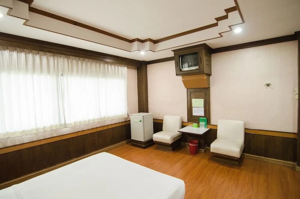 Boss Hotel - photo 4