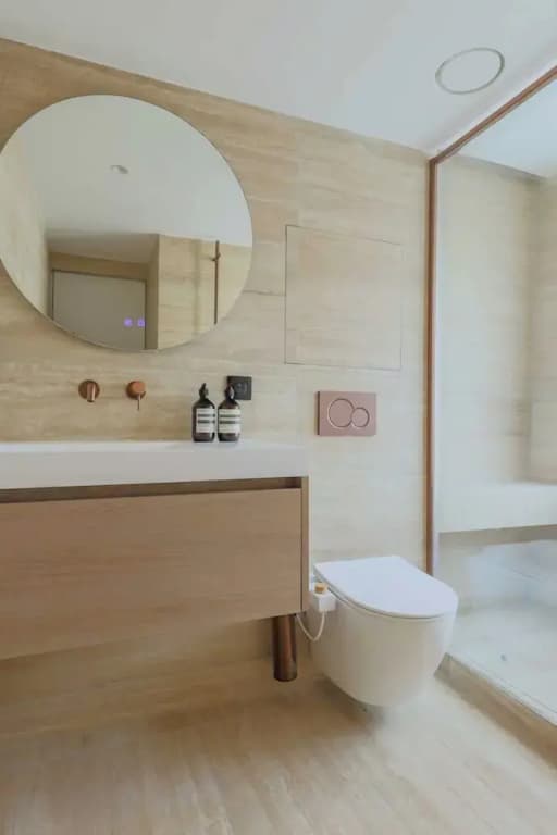 Magnificent Apartment -1br-4p- Canal Saint-martin - photo 16