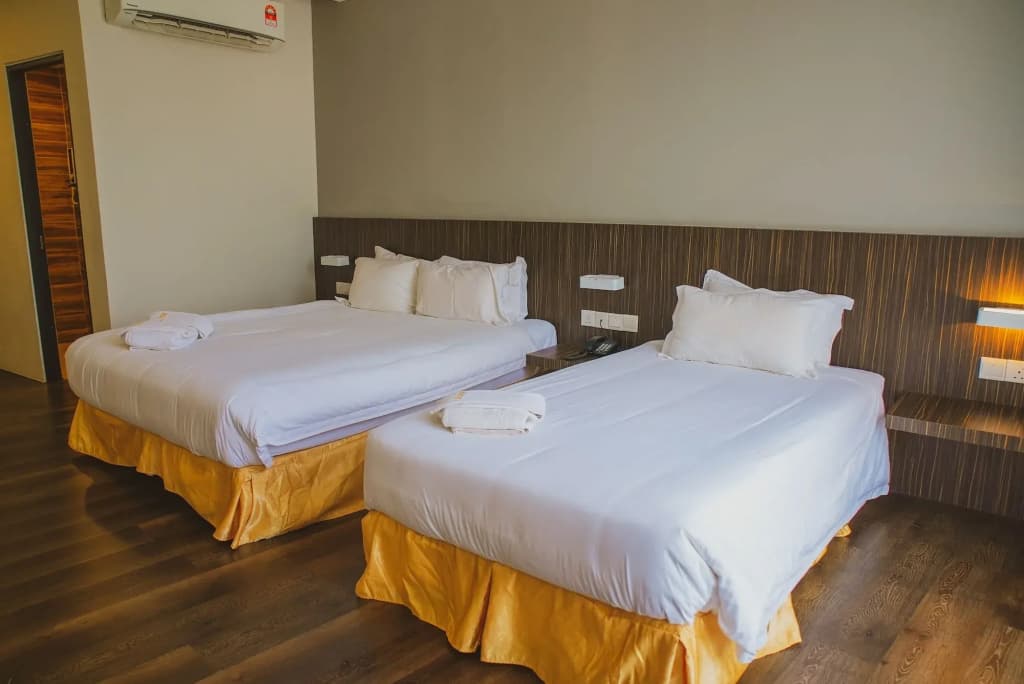 Roxy Hotel Serian - photo 18