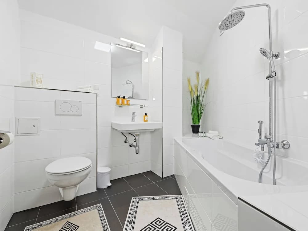 SKY9 Apartments - Homes & Villas - photo 8