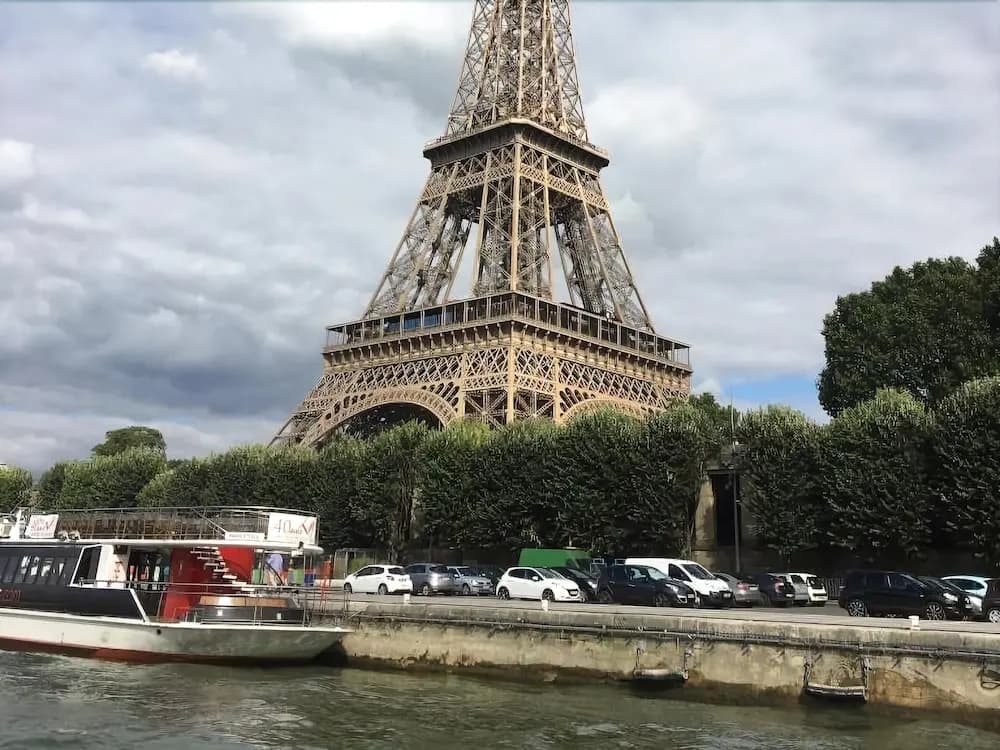 Champ De Mars Tour Eiffel - photo 8