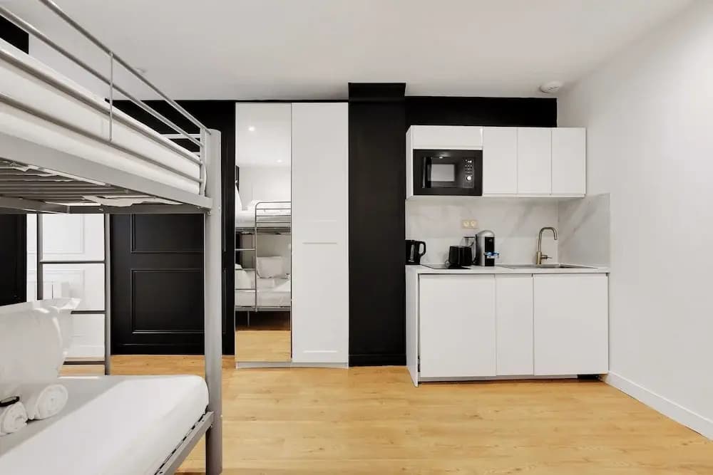 Comfortable Studio - 1br/4p - Republique - photo 5