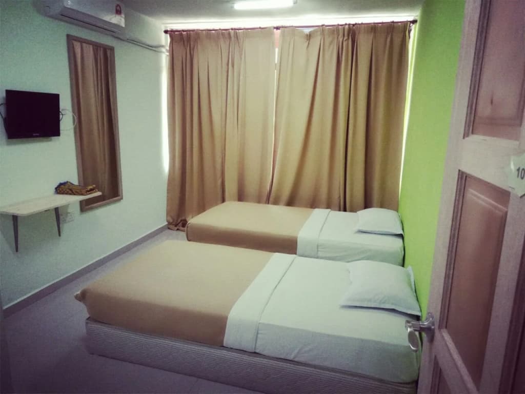 Farin Hotel Sungai Nibong - photo 2