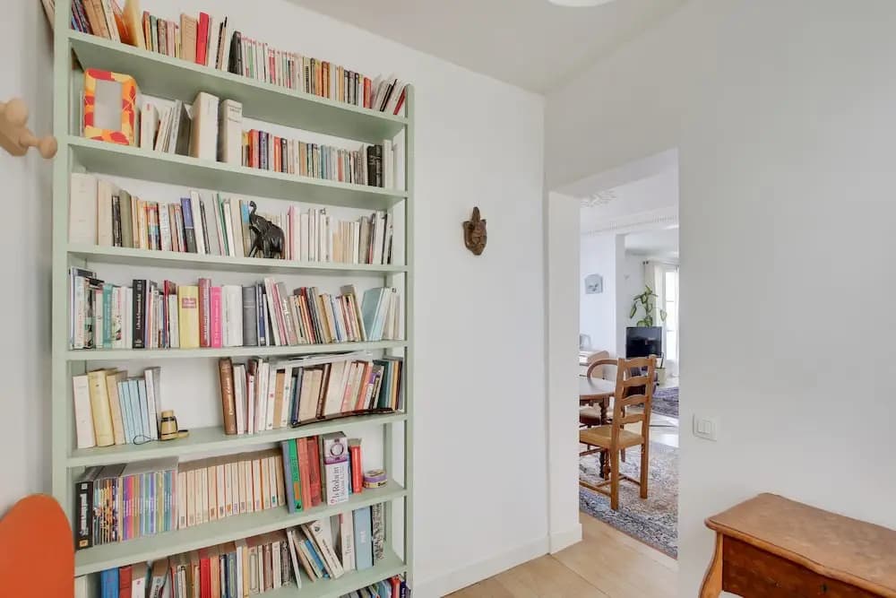 Apartment for 5 - Place des Vosges - photo 5