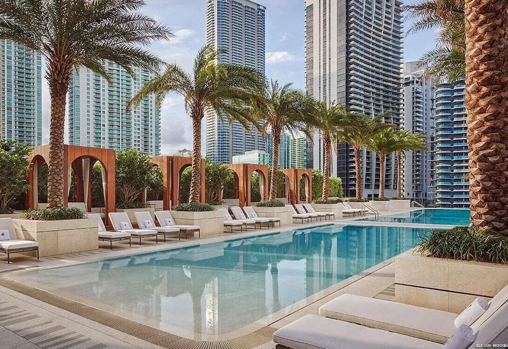 Suites at SLS LUX Brickell managed by CE - photo 11
