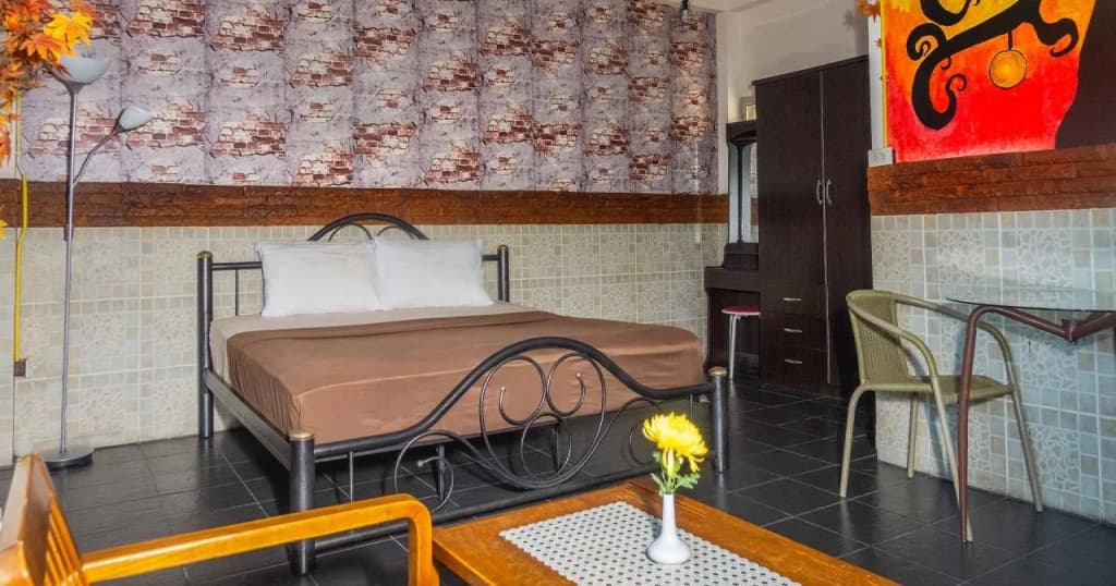 Sabina Guesthouse - photo 13
