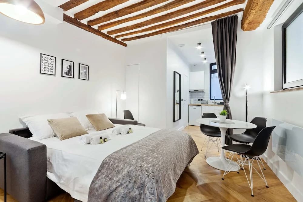 Stylish Apartment in the Heart of Paris - photo 5