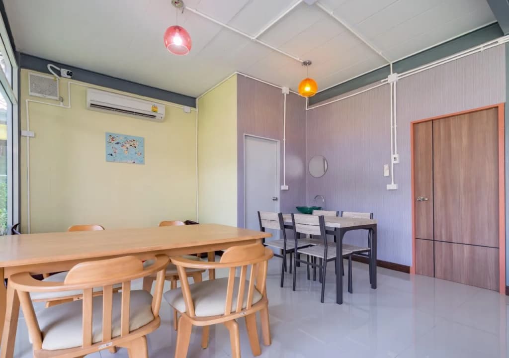 Wanderlust Bangkok Hostel - photo 18