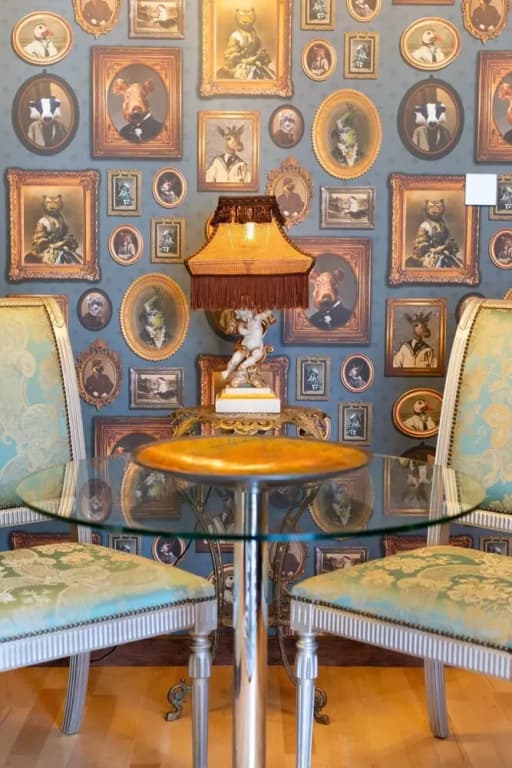 Quirky 1 Bedroom Apartment Next to Holyrood Palace - photo 1