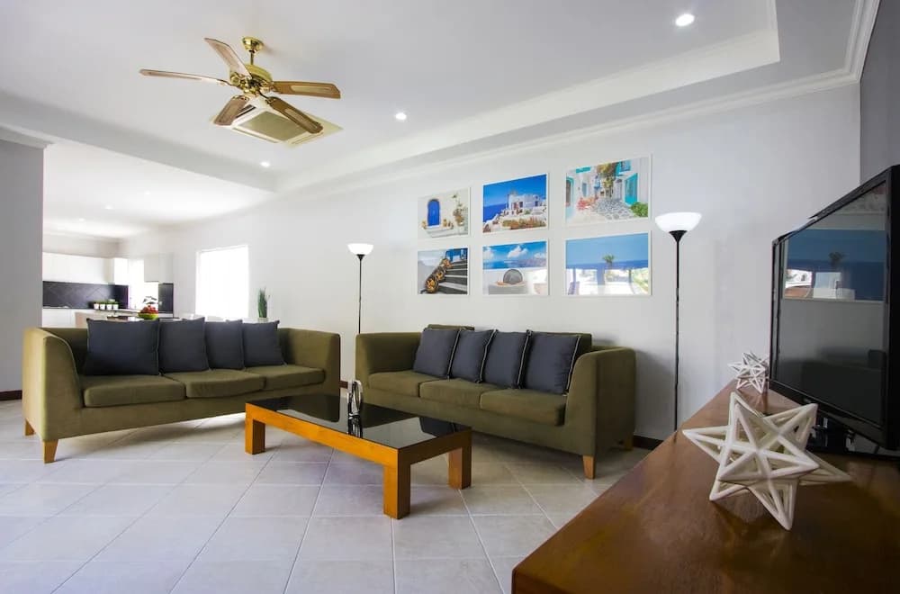 Majestic Villas Cosy Beach Pattaya - photo 11