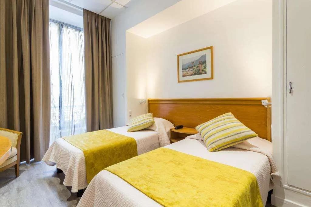 Hotel Busby - photo 32
