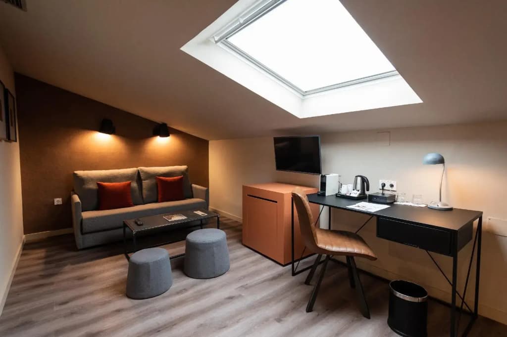 Atenea Rekord Suites Barcelona - photo 28