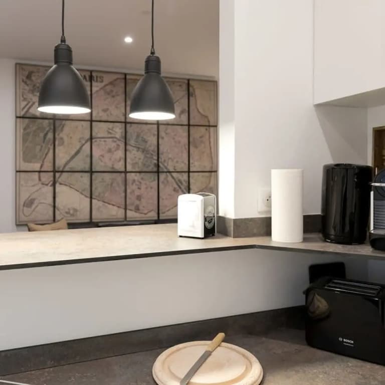 Stylish Sevre I Chic 1-br in the Heart of the 6th - photo 8