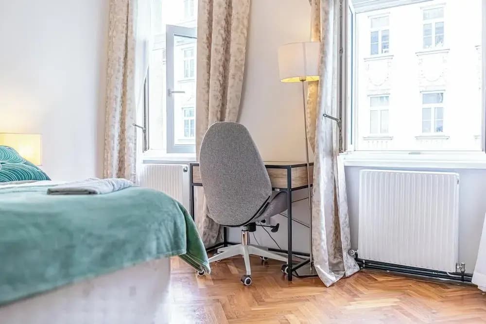 3BR Apt 15 Min from Landstraße Hub - photo 6