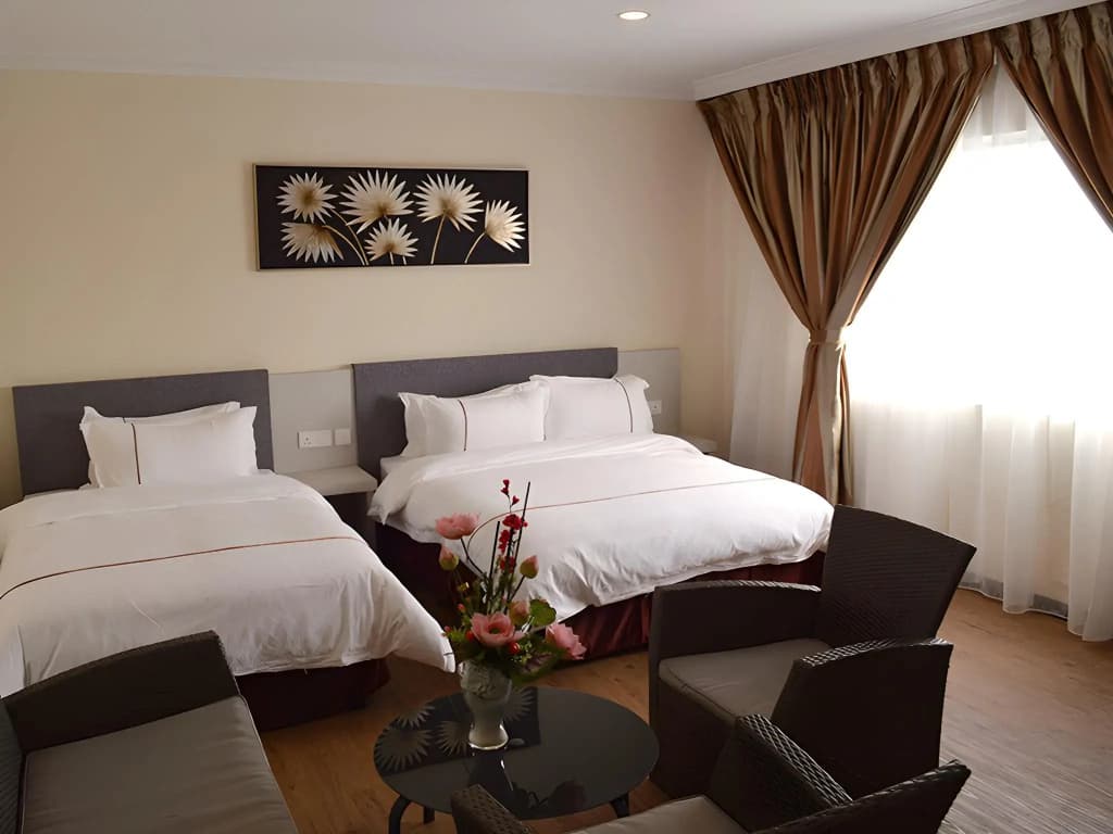 Angsoka Hotel - photo 3