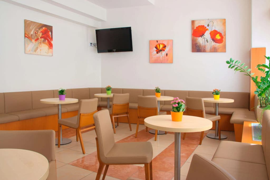Hotel Astoria - photo 16