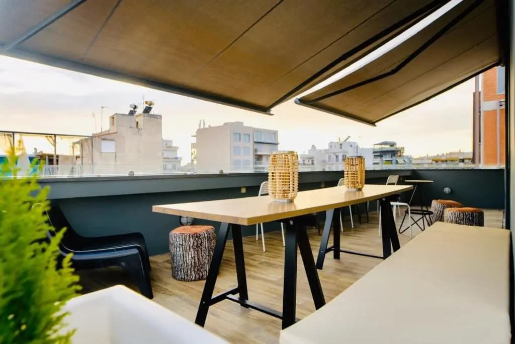 Iconic Athens Hostel - photo 5
