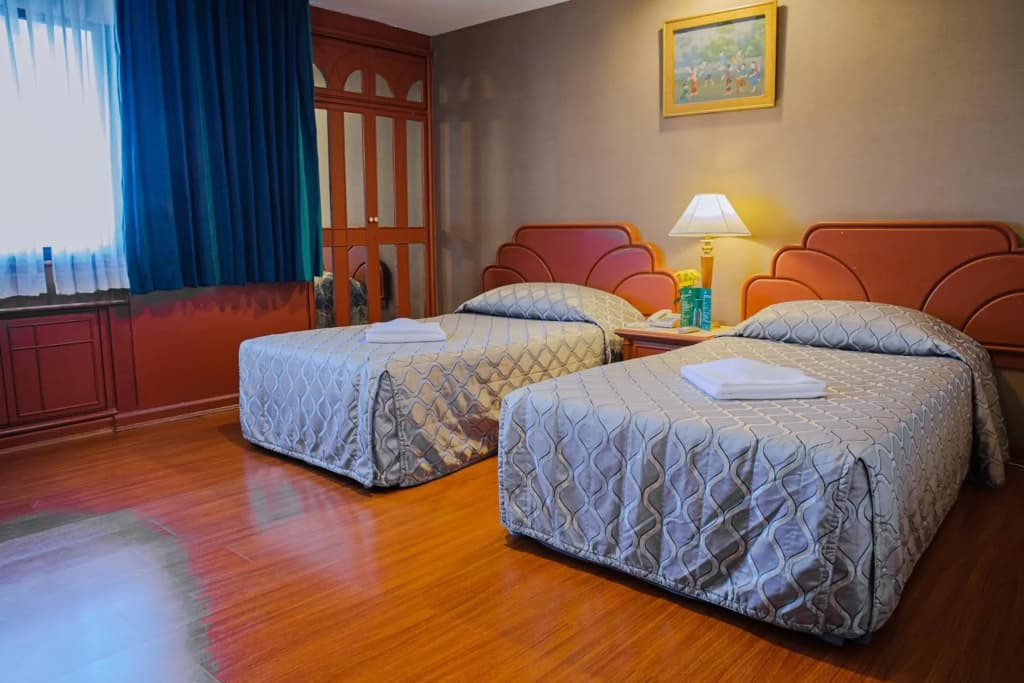 Baiyoke Suite Hotel - photo 4