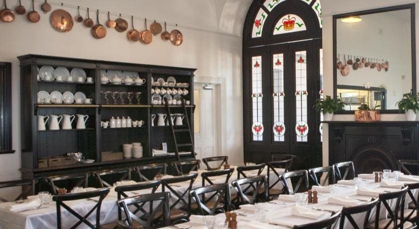 The Royal Hotel - photo 18