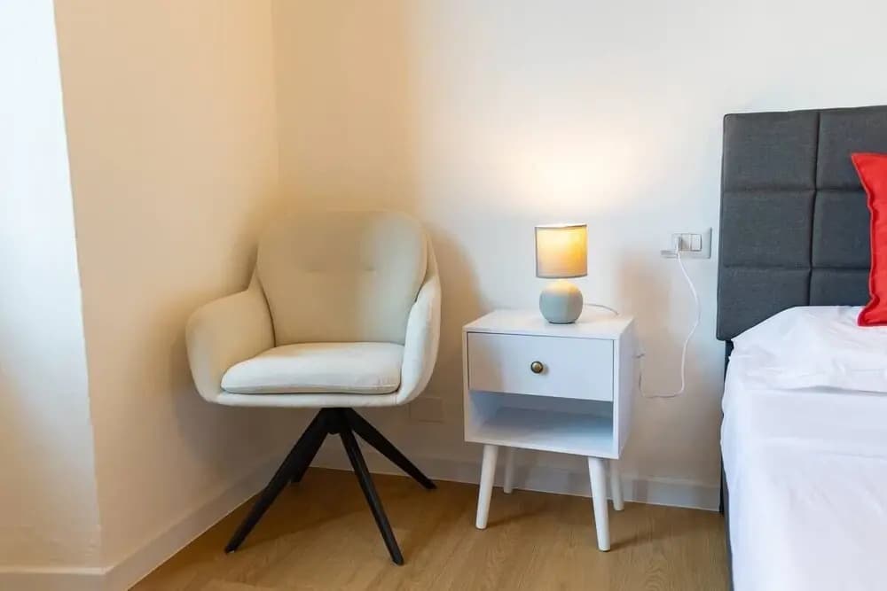 [Modern] 2BR/2BA • Metro Access • 12min Duomo - photo 4