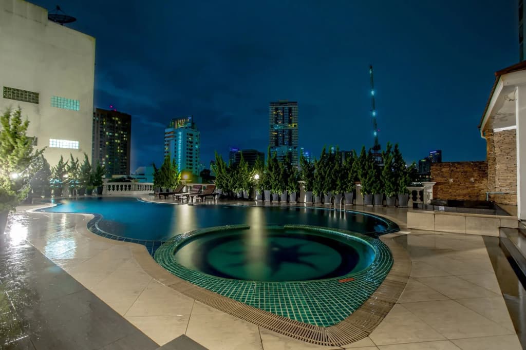 Hope Land Hotel Sukhumvit 24 - photo 19