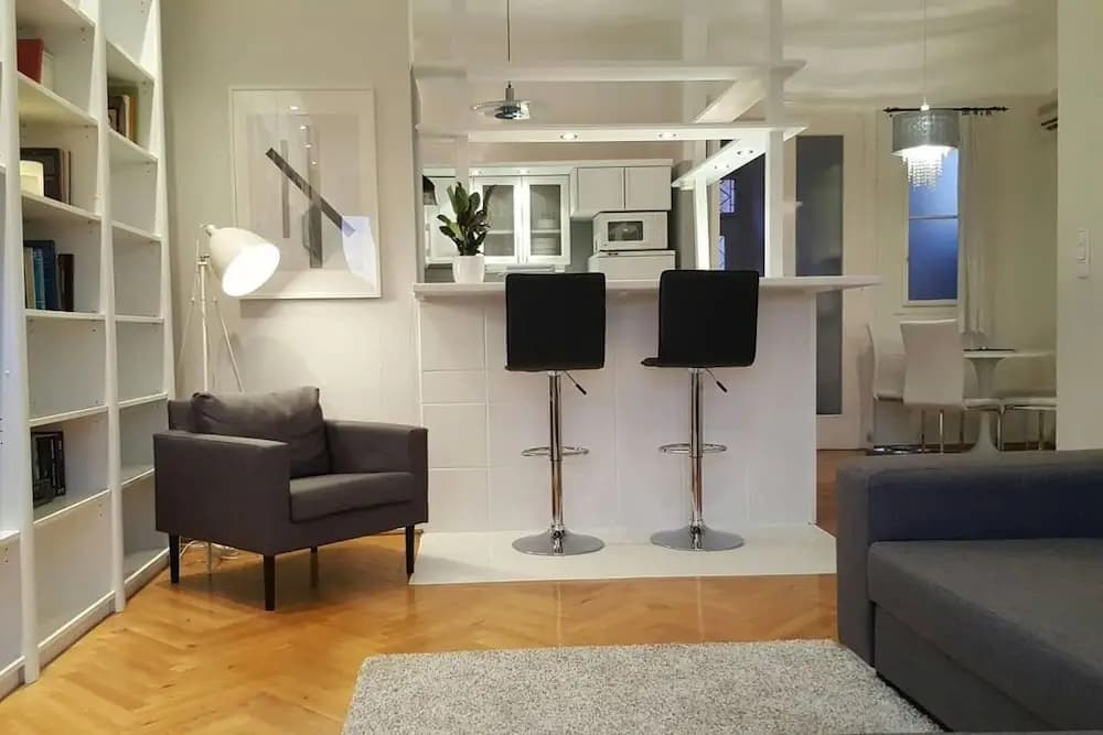 Basilica View Apartment With Balcony - photo 11