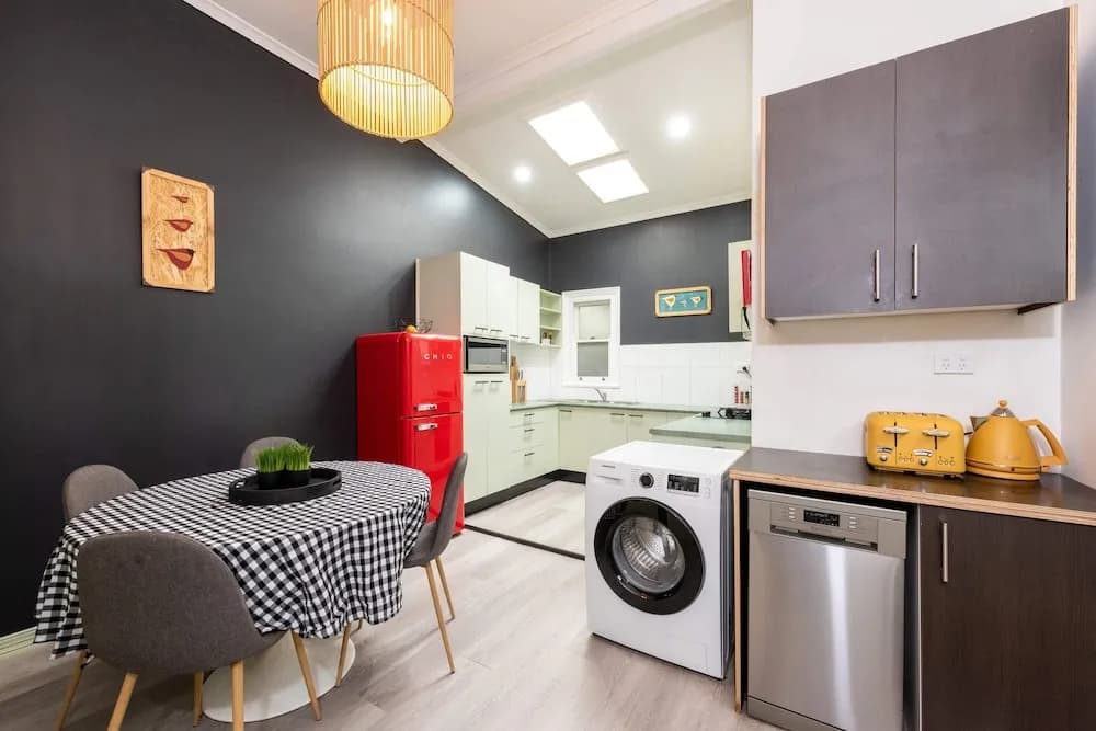 Unique 2BR Converted Storefront APT in Alphington! - photo 9
