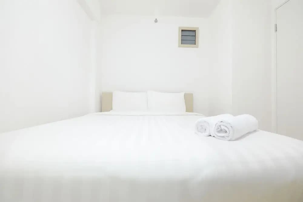 Simply & Clean Bassura City Apartment - photo 3